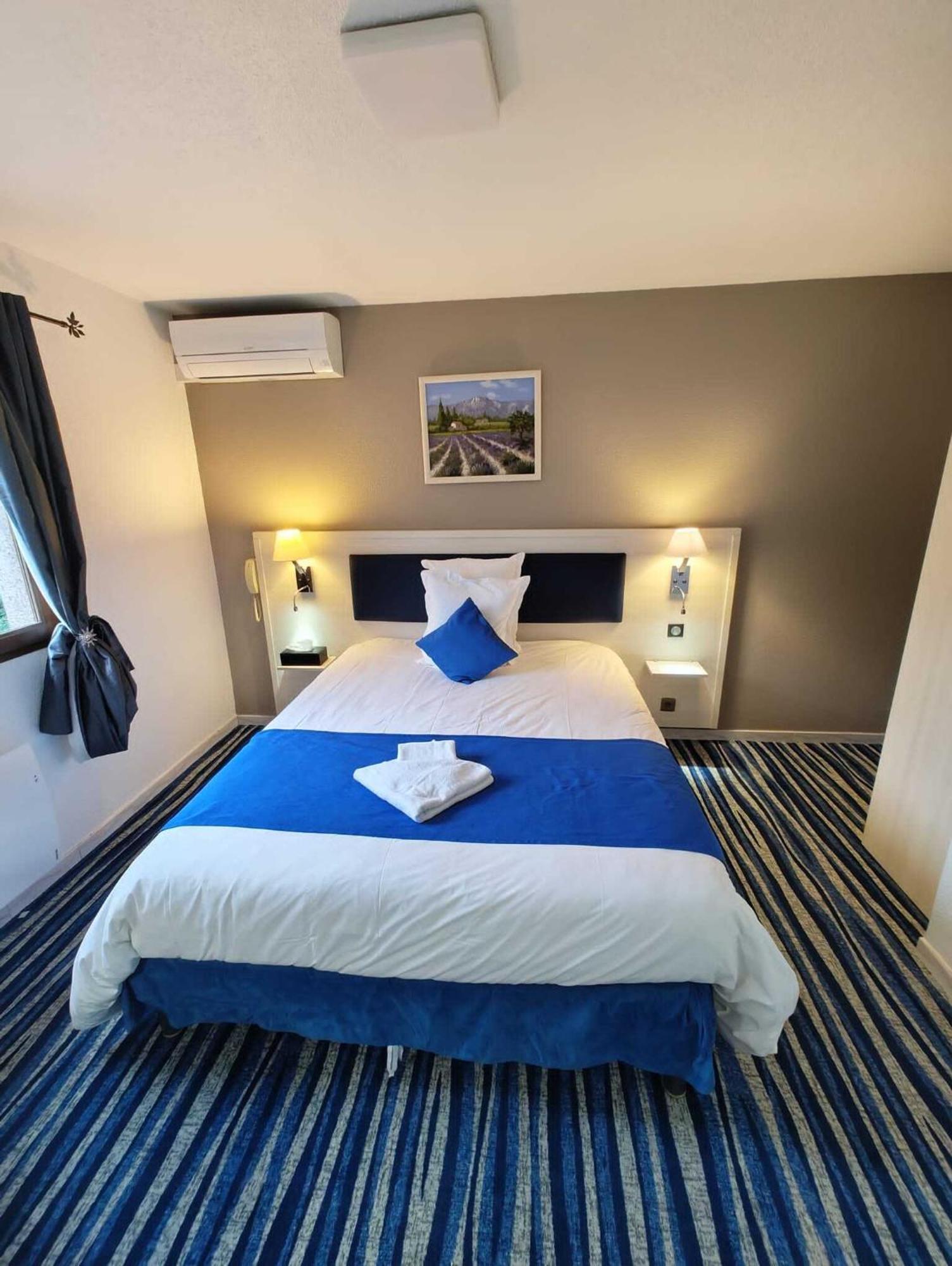 Hotel Les Alizes Puget-Théniers 部屋 写真