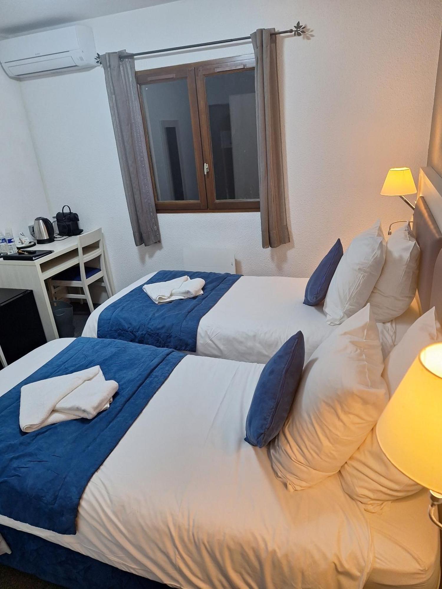 Hotel Les Alizes Puget-Théniers 部屋 写真